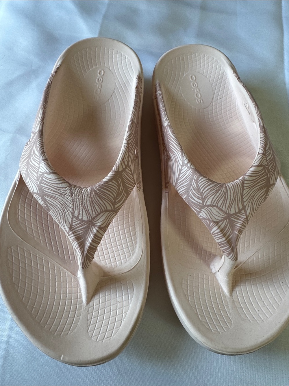 OOFOS OOriginal Limited Edition Recovery Sandals Blush Athena Women’s Sz 9 / M 7 - Picture 4 of 7